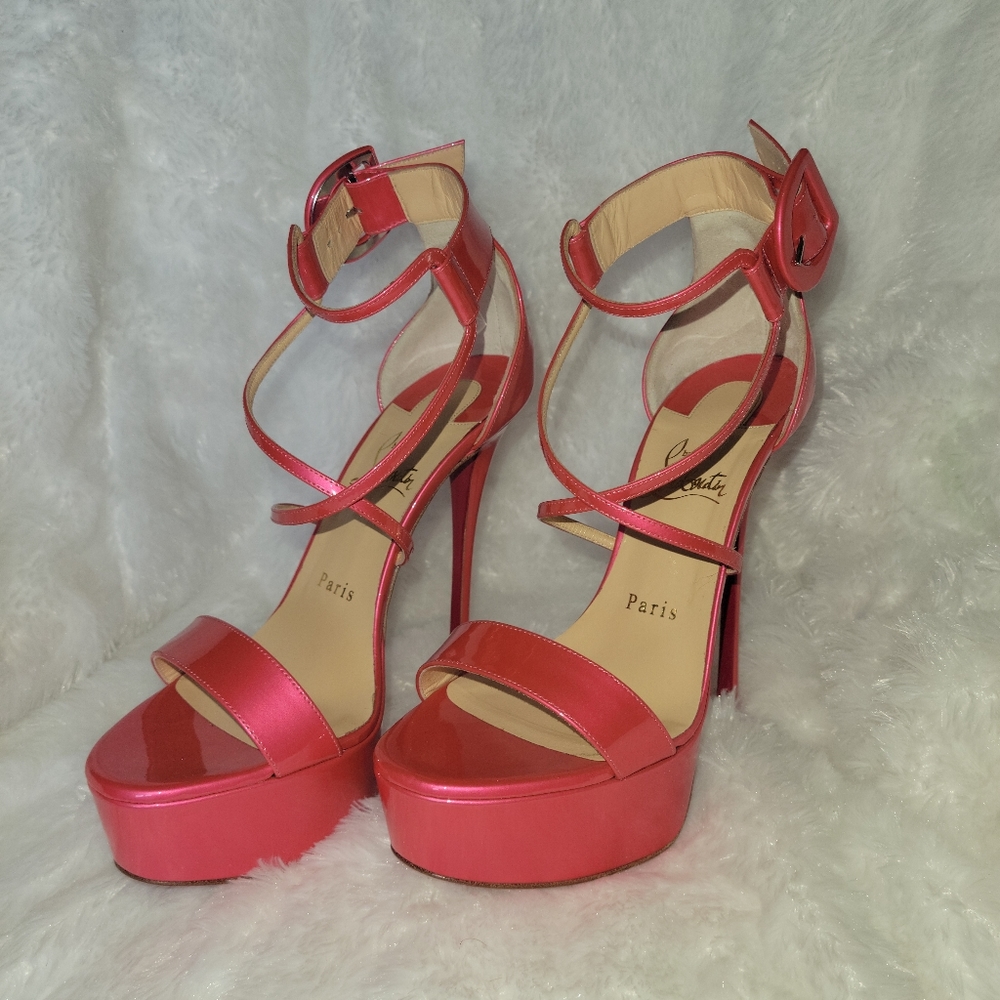Christian Louboutin Choca Barbie Pink EU 37
